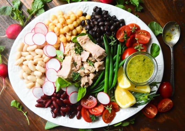 Tuna Salad Platter